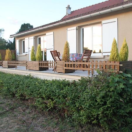 La Maison Et Son Jardin Sur Le Canal De Bourgogne Ravieres Exteriör bild